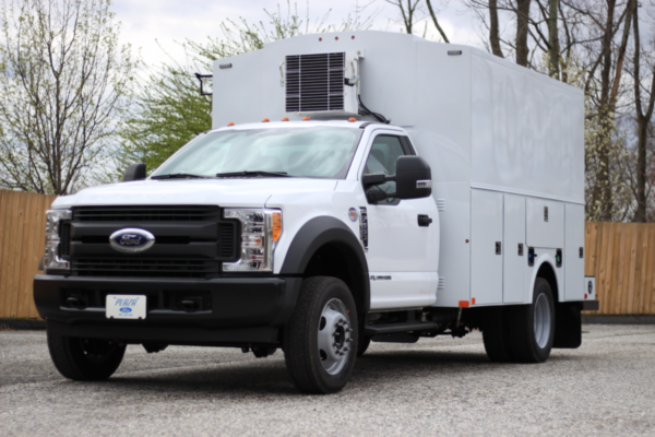 Plaza Ford F550-3